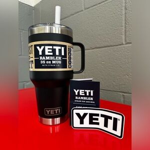Yeti Rambler 35 oz Mug with Straw Lid - Black - Limited Edition - New!
